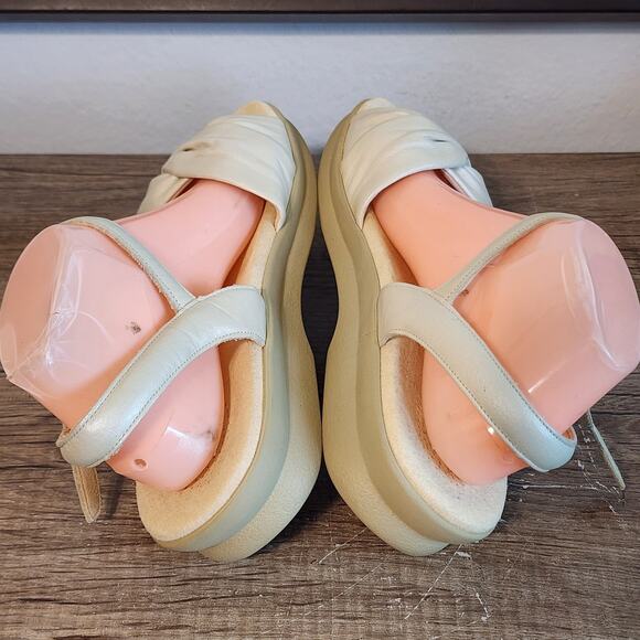 SAS Twist Again Women's Tripod Comfort Sandals Shoes Size 11 Medium Beige - Picture 5 of 9